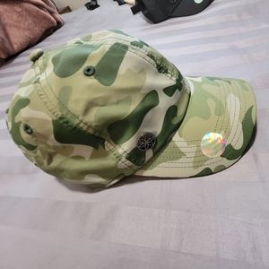 NWOT GAIAM Green Camo Breathable Fitness Hat